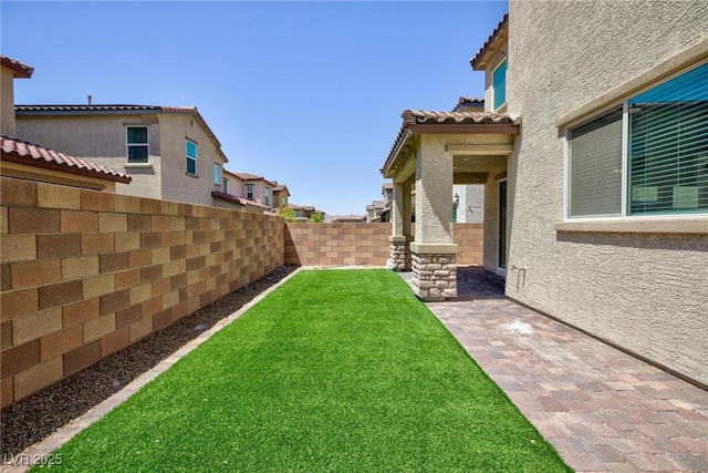 835 Aurelie Ridge St, Henderson, NV 89011 - view of yard featuring a patio