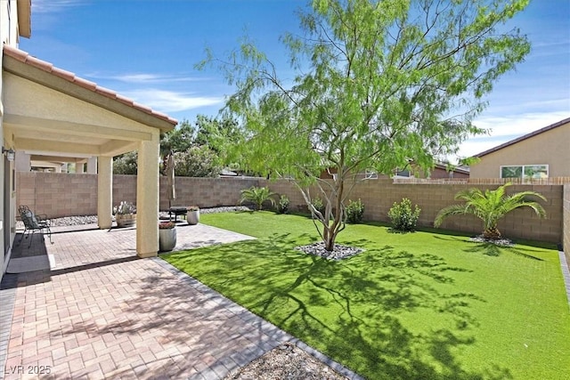 953 Via Del Tramonto St, Henderson, NV 89011 - fenced backyard featuring a patio