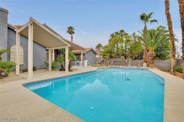 1970 Del Font Ct, Las Vegas, NV 89117 - view of pool featuring a fenced backyard and a patio area