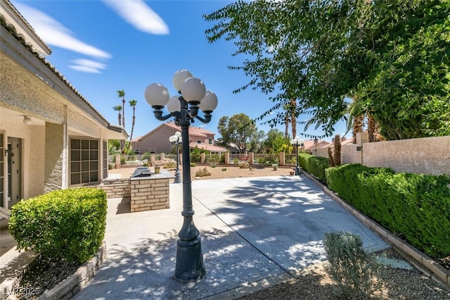 5505 Excelsior Springs Ln, Las Vegas, NV 89130 - surrounding community featuring a patio and a residential view