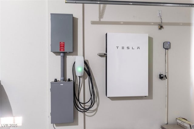 3012 Chiefs Ct, North Las Vegas, NV 89032 - garage view of a power storage unit