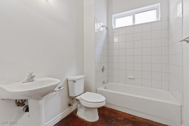 5603 Deer Creek Falls Ct, Las Vegas, NV 89118 - full bath with toilet and bathtub / shower combination