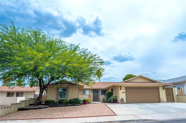 4161 Royalhill Ave, Las Vegas, NV 89121 - photo 1