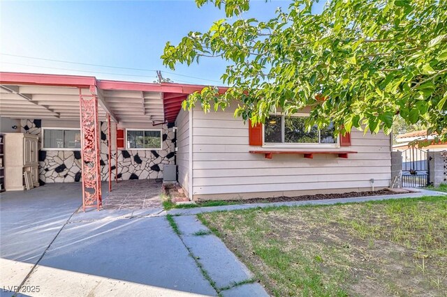 304 Perkins Cir, Las Vegas, NV 89106 - photo 1
