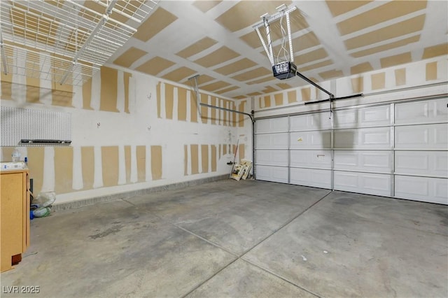 1069 Aspen Cliff Dr, Henderson, NV 89011 - garage with a garage door opener