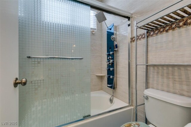 10513 Shanna Trellis Ave, Las Vegas, NV 89144 - full bath with enclosed tub / shower combo and toilet