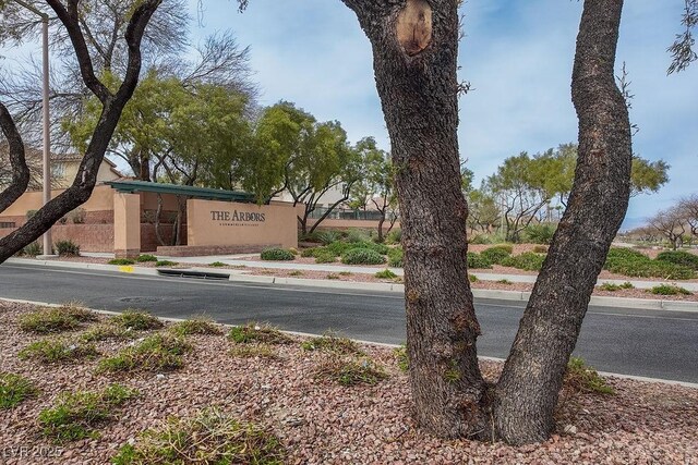 10513 Shanna Trellis Ave, Las Vegas, NV 89144 - view of community sign