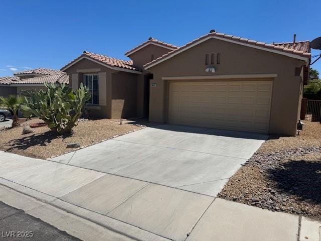 10513 Shanna Trellis Ave, Las Vegas, NV 89144 - ranch-style home featuring stucco siding, a garage, a tiled roof, and concrete driveway