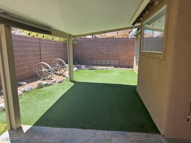 10513 Shanna Trellis Ave, Las Vegas, NV 89144 - view of fenced backyard