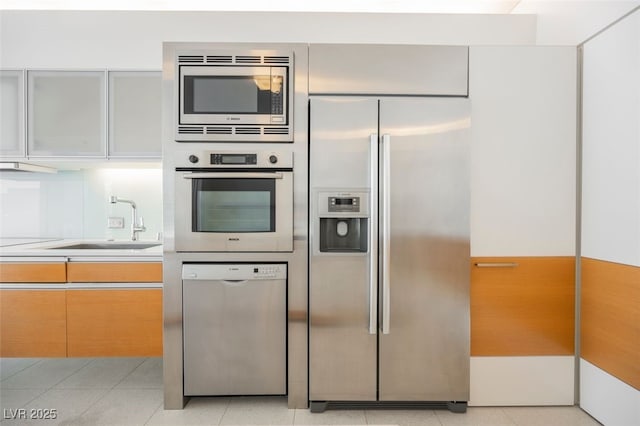 3726 Las Vegas Blvd Unit 704, Las Vegas, NV 89158 - kitchen featuring appliances with stainless steel finishes and light countertops
