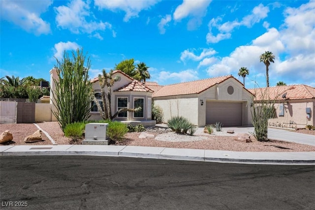 2860 Misty Ct, Henderson, NV 89074 - photo 3