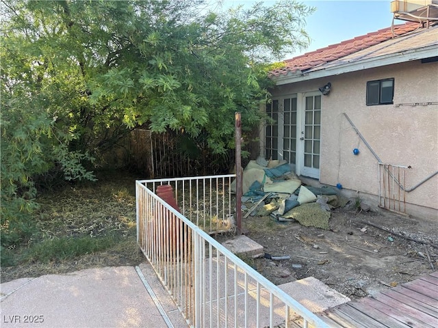 4928 E Philadelphia Ave, Las Vegas, NV 89104 - view of yard featuring french doors