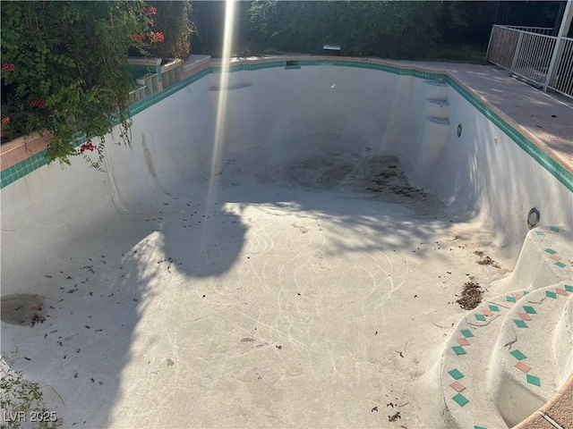 4928 E Philadelphia Ave, Las Vegas, NV 89104 - view of swimming pool