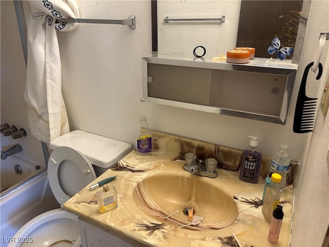 4928 E Philadelphia Ave, Las Vegas, NV 89104 - full bathroom with vanity and shower / bathtub combination with curtain