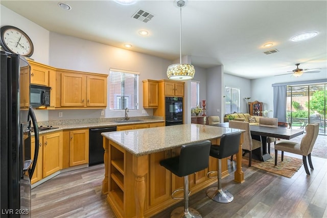 1004 Viale Placenza Pl, Henderson, NV 89011 - photo 1