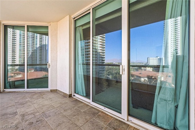 2877 Paradise Rd Unit 702, Las Vegas, NV 89109 - view of balcony