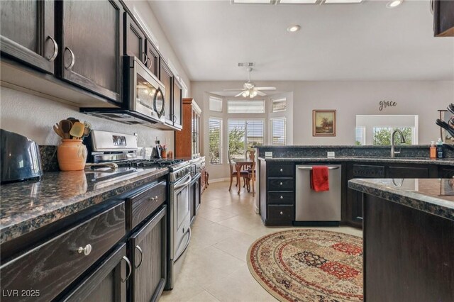 10428 Villa Ridge Dr, Las Vegas, NV 89134 - photo 17