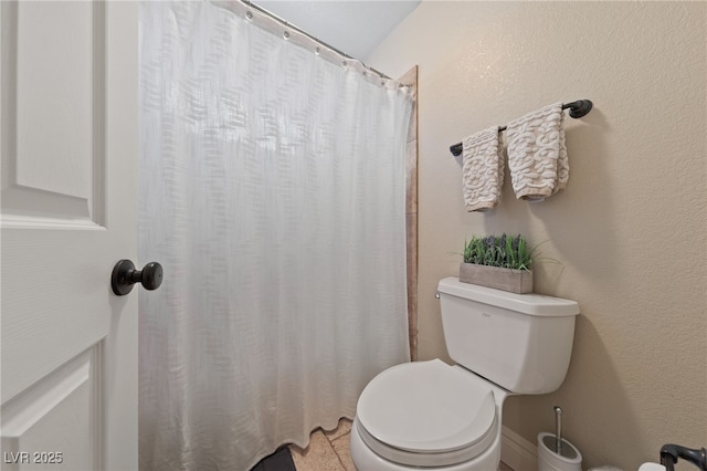 2637 Ohio Ct, Las Vegas, NV 89128 - full bath with a shower with curtain
