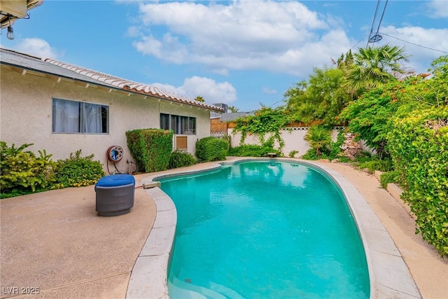 3499 Middlebury Ave, Las Vegas, NV 89121 - view of swimming pool featuring a fenced backyard