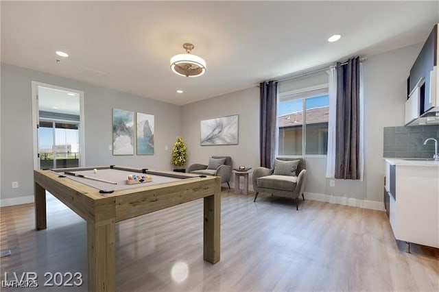 10342 Kesington Dr, Las Vegas, NV 89135 - recreation room featuring light wood finished floors, plenty of natural light, billiards, and recessed lighting