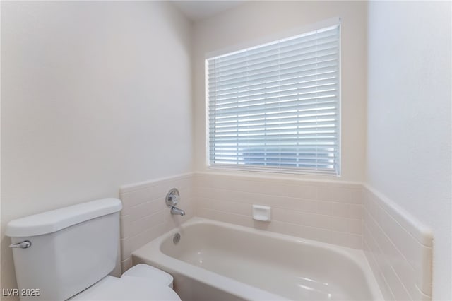 4909 Desert Poppy Dr, Las Vegas, NV 89130 - full bath featuring toilet and a garden tub