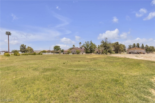 825 W Ryan Ave, Overton, NV 89040 - view of green lawn
