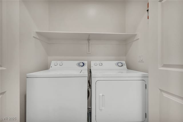23 E Agate Ave Unit 308, Las Vegas, NV 89123 - laundry room featuring washing machine and dryer