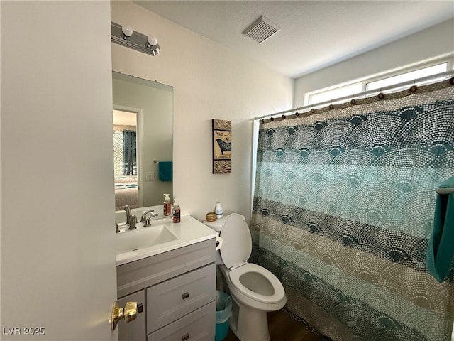 8898 Promised Land Ave, Las Vegas, NV 89148 - ensuite bathroom with vanity and curtained shower
