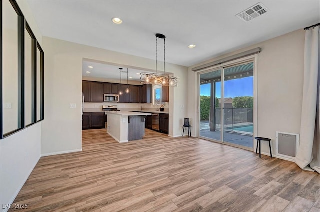 9542 Ridgeglen Ct, Las Vegas, NV 89148 - photo 16