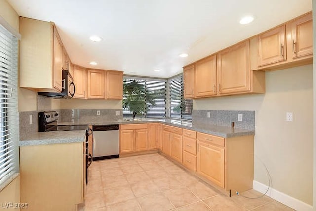 4687 Madreperla St, Las Vegas, NV 89121 - photo 7