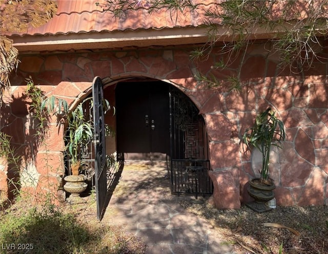 3167 El Cedro Cir, Las Vegas, NV 89121 - entrance to property