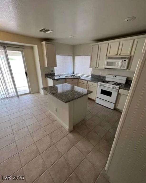 994 River Walk Ct, Henderson, NV 89015 - photo 11