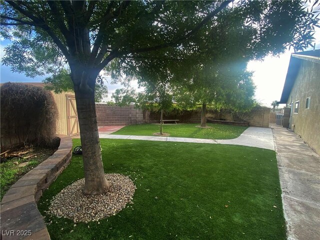3633 Monte Verde St, Las Vegas, NV 89121 - photo 19