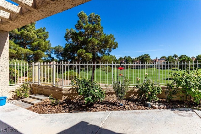 7895 Harbour Towne Ave, Las Vegas, NV 89113 - photo 23