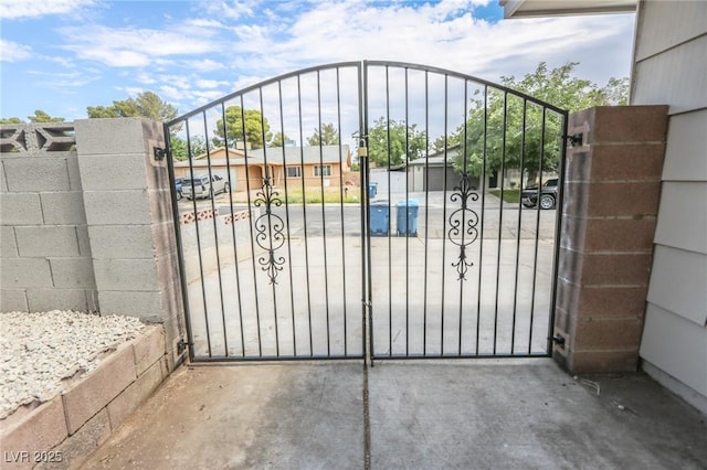 4269 Roanridge Ave, Las Vegas, NV 89120 - view of gate