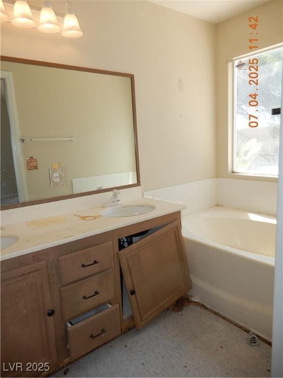 8151 Chambersberg St, Las Vegas, NV 89147 - full bath with double vanity and a bath