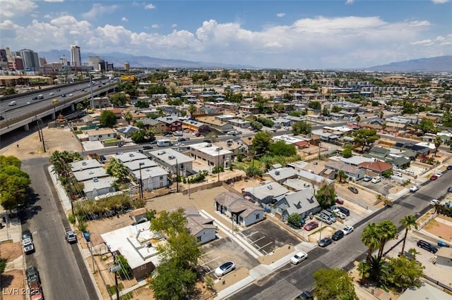 367 N 16th St, Las Vegas, NV 89101 - view of urban area with mountains