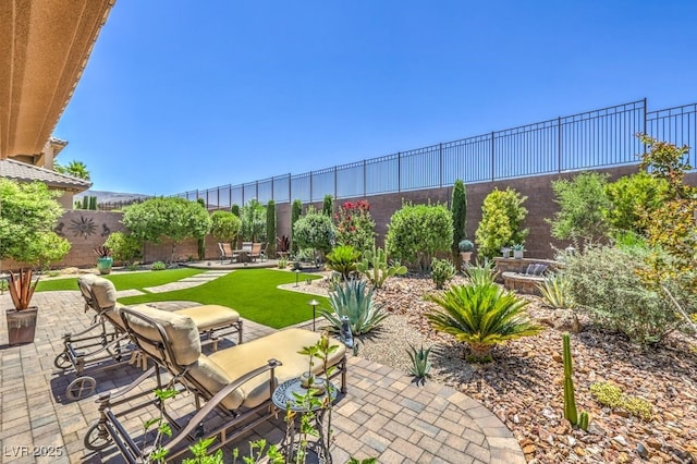 2509 Chateau Napoleon Dr, Henderson, NV 89044 - photo 6