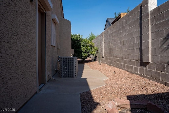 904 Swift Bear St, Henderson, NV 89002 - view of yard featuring a patio area