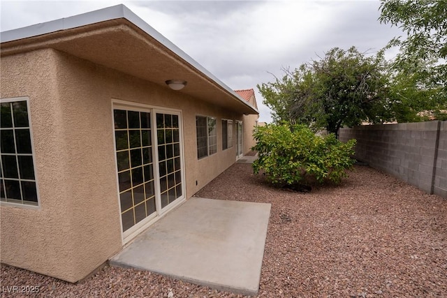 904 Swift Bear St, Henderson, NV 89002 - view of yard featuring a patio area