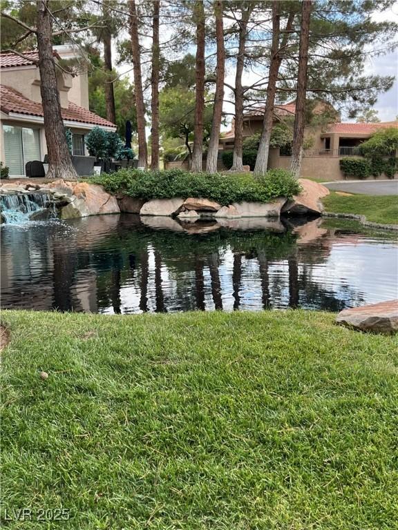 6921 Emerald Springs Ln, Las Vegas, NV 89113 - photo 12