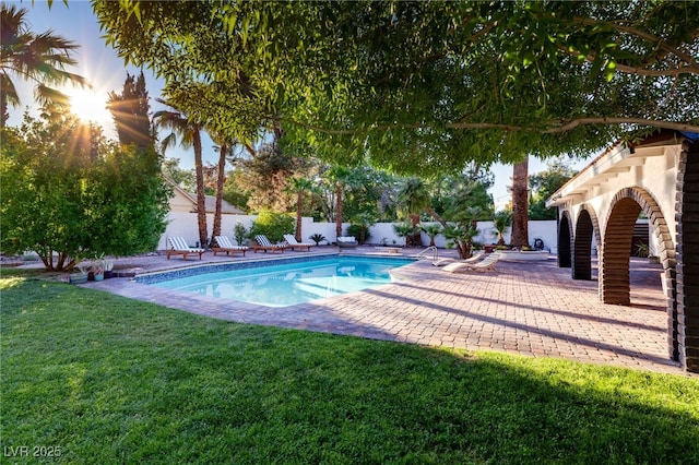 200 Stonewood Ct, Las Vegas, NV 89107 - view of pool with a patio and a fenced backyard
