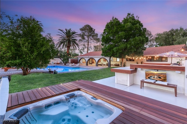 200 Stonewood Ct, Las Vegas, NV 89107 - wooden terrace featuring an outdoor pool and a yard