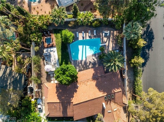 200 Stonewood Ct, Las Vegas, NV 89107 - bird's eye view of a pool area