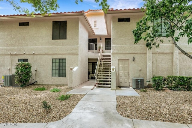 2627 S Durango Dr Unit 201, Las Vegas, NV 89117 - view of building exterior with stairway