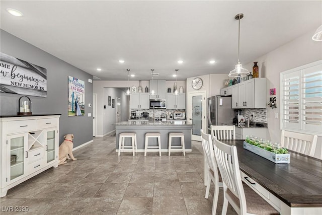 146 E Hawk Ave, Pahrump, NV 89060 - dining space featuring recessed lighting