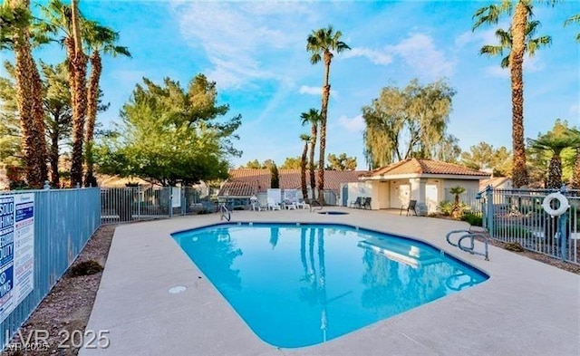 2253 Van Gogh Dr, Henderson, NV 89074 - community pool with a patio area