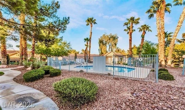 2253 Van Gogh Dr, Henderson, NV 89074 - view of community pool