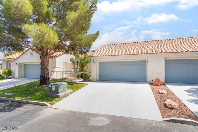 2253 Van Gogh Dr, Henderson, NV 89074 - photo 4