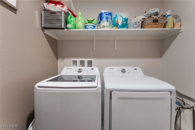 2620 Canary Yellow Ct, North Las Vegas, NV 89086 - washroom with independent washer and dryer